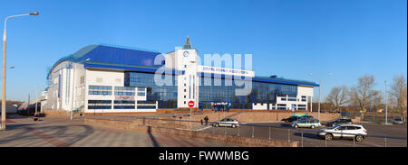 Gomel, Weißrussland - 28. März 2016: Palast der Wassersport in Gomel, Weißrussland. Baujahr 2009-2013. Aquatics Stockfoto