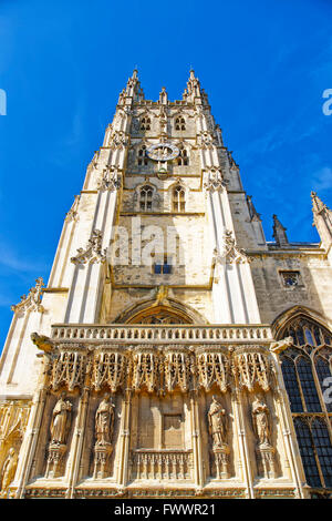 Teil der Canterbury Kathedrale in Canterbury in Kent, England. Es ist eines der berühmtesten Kathedralen in England. Es ist der Erzbischof von Canterbury Kathedrale. Stockfoto