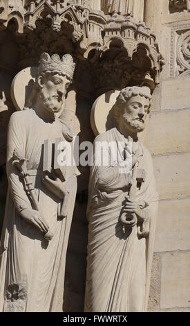 Frankreich. Paris. Die Westfassade der Kathedrale von Notre-Dame. Gothic. 13. Jh. Restaurierung, 19. c. Portal von st. Anne. Stockfoto