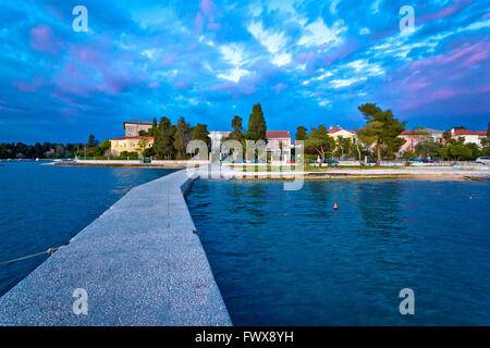 Zadar blauen Abend Küstenblick, Dalmatien, Kroatien Stockfoto