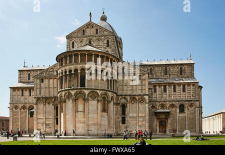 Das Herzstück der The Piazza dei Miracoli, formal bekannt als Piazza del Duomo ist der Duomo Stockfoto