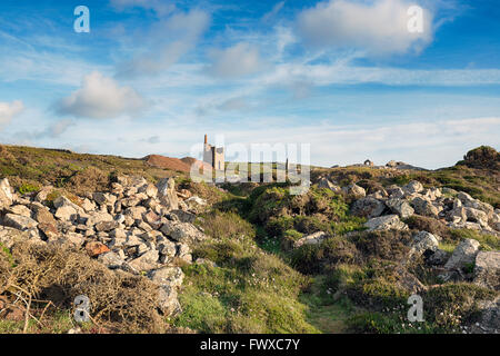 Die Ruinen der Wheal Owles Motor Haus am Botallack in der Nähe von St Just an der Küste von Cornwall Stockfoto