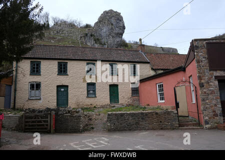 Cheddar Gorge, viele der Gebäude nun Investitionen müssen verjüngende 8. April 2016 fehlen und Stockfoto