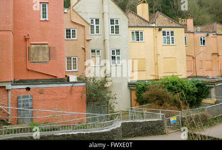 Das heute abgerissene Cox's Mill Hotel und Pub in der Cheddar Gorge, viele der Gebäude sind jetzt nicht mehr investiert und müssen am 8. April 2016 erneuert werden Stockfoto