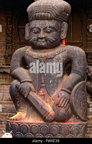 Ein großer Krieger in Nyatapola-Tempel, Taumadhi Square, Bhaktapur, Kathmandu-Tal, Nepal Stockfoto