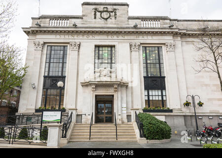 Fassade des Rathauses von Islington auf Upper Street, Islington, UK Stockfoto