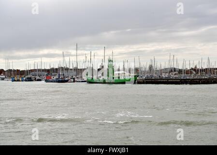 Feuerschiff Mary Mouse II, befindet sich am Eingang der Haslar Marina, Portsmouth. Stockfoto