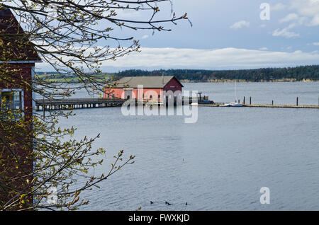 Historischen Coupeville Wharf auf Whidbey Island, Washington, USA.  Auf Penn Bucht. Stockfoto