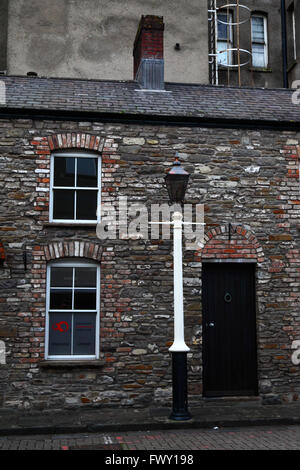 Restaurierten typischen Steinhaus in Jones Gericht, Cardiff, South Glamorgan, Wales, Vereinigtes Königreich Stockfoto