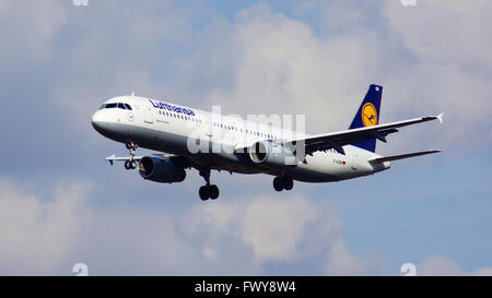 Lufthansa Airbus A321-200 (D-AIDW) Stockfoto