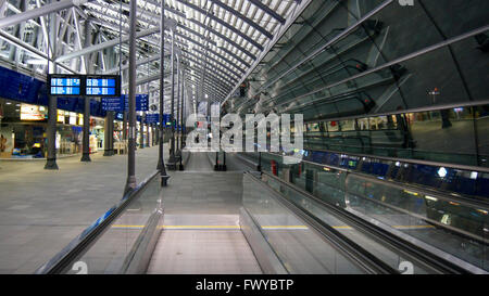 Leipzig/Halle Flughafen Terminalgebäude (Flughafen Terminal Building, leer) Stockfoto