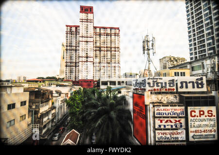 Bangkok-Blick vom Metropolitan Rapid Transit oder MRT, 2015 Stockfoto