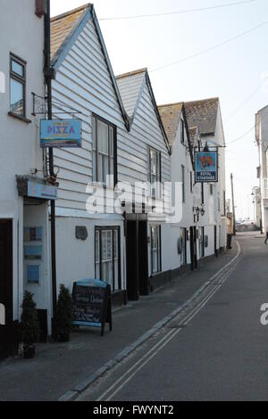 Planke errichtete Gebäude in Lyme Regis Stockfoto