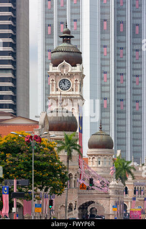 Dataran Merdeka, steigt Symbol der Platz der Unabhängigkeit, und hoch in der Innenstadt, Kuala Lumpur, Malaysia Stockfoto