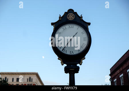 City Market und alte Uhr, Savannah, Georgia, USA Stockfoto