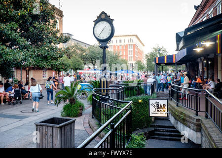 City Market und alte Uhr, Savannah, Georgia, USA Stockfoto