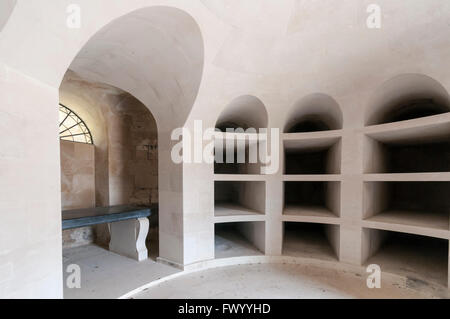 Das Innere der Gruft der restaurierten Darnley-Mausoleum in Cobham in Kent. Stockfoto