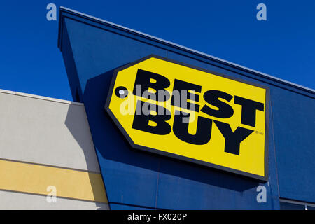 BestBuy elektronische Store im RioCan Centre in Kingston, Ontario, auf Montag, 18. Januar 2016. Stockfoto