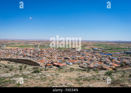 Blick von der mittelalterlichen Burg von Consuegra in der Provinz Toledo, Spanien Stockfoto