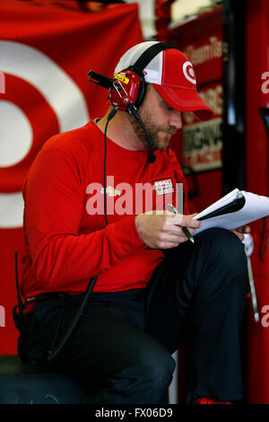 Ft. Worth, TX, USA. 8. April 2016. Ft. Worth, TX - 8. April 2016: Chad Johnston Praktiken für die Ente Commander 500 auf dem Texas Motor Speedway in ft. Worth, TX. Bildnachweis: Csm/Alamy Live-Nachrichten Stockfoto
