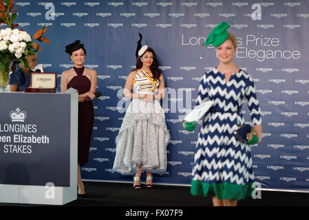 Sydney, Australien. 9. April 2016. Indische Bollywood-Schauspielerin präsentierte Aishwarya Rai-Bachchan (C) Longines Prize für Eleganz am Royal Randwick als langjähriger Markenbotschafter von Longines Luxus-Uhren. Bildnachweis: Hugh Peterswald/Pacific Press/Alamy Live-Nachrichten Stockfoto