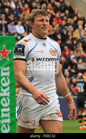 Ricoh Arena in Coventry, UK. 9. April 2016. Sieg im Europacup. Wespen im Vergleich zu Exeter Chiefs. Lachie Turner in Aktion für Exeter. Bildnachweis: Aktion Plus Sport/Alamy Live-Nachrichten Stockfoto