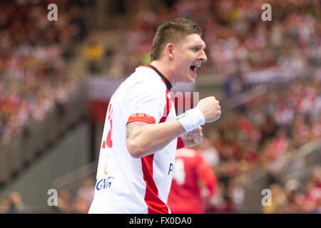 ERGO ARENA, Danzig, Polen, 9. April 2016. 2016 IHF Männer Olympia-Qualifikationsturnier, Lukasz Gierak in Aktion während Handball match Polen V Chile, Credit: Tomasz Zasinski / Alamy Live News Stockfoto