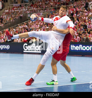 ERGO ARENA, Danzig, Polen, 9. April 2016. 2016 IHF Männer Olympia-Qualifikationsturnier, Kamil Syprzak in Aktion während Handball match Polen V Chile, Credit: Tomasz Zasinski / Alamy Live News Stockfoto