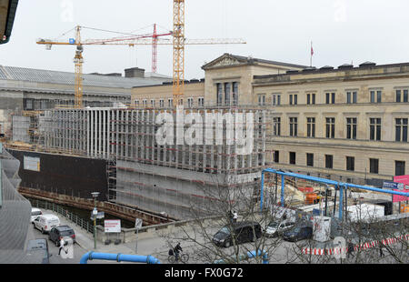 Berlin, Deutschland. 4. April 2016. Die Baustelle der James Simon-Galerie in Berlin, Deutschland, 4. April 2016. Foto: RAINER JENSEN/Dpa/Alamy Live-Nachrichten Stockfoto