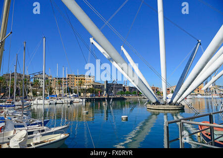 Blick auf Porto Antico und Bigo von Renzo Piano, Genua, Ligurien, Italien Stockfoto