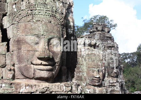 Geschnitzte Gesichter im Bayon Tempel in Angkor Thom, Angkor, Kambodscha. Stockfoto