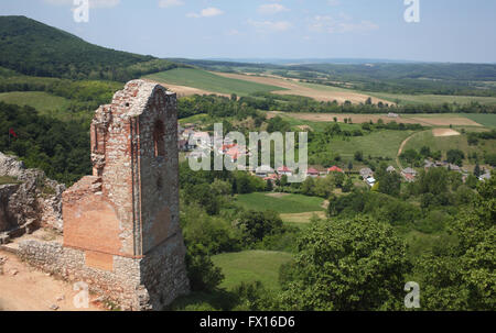 Blick von der Burg Csesznek in Ungarn Stockfoto