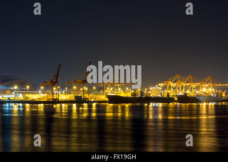 Hafen von Seattle im Bundesstaat Washington in der Nacht Stockfoto