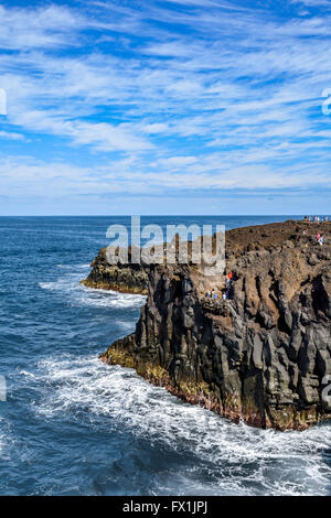 Los Hervideros, ein Ort, wo die Lava ins Meer, eines der bekanntesten touristischen Attraktionen auf Lanzarote Insel gestreamt Stockfoto