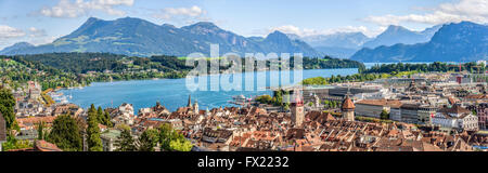 Panoramablick über die Altstadt von Luzern, Vierwaldstättersee, Schweiz Stockfoto