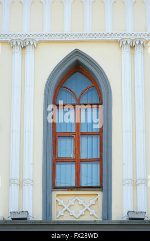 Verzierte Fenster Spitzbogen der Kathedrale im gotischen Stil Stockfoto
