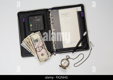 Business-Konzept der Veranstalter, der Dollar und der Uhr Stockfoto