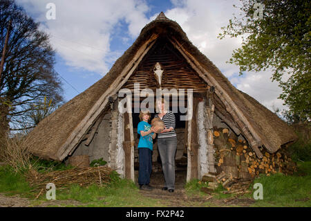 Erholung der runde Häuser, Einbaum und süßen Spur der Eisenzeit, glastonbury Lake Village, Somerset, UK. Stockfoto