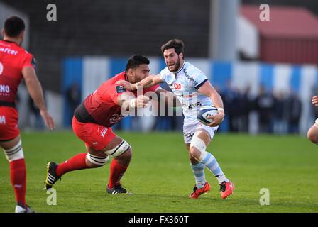 Paris, Frankreich. 10. April 2016. Europameister-Rugby-Viertelfinale. Racing-u-Bahn 92 gegen RC Toulon. Maxime Machenaud (Rac) Credit: Action Plus Sport/Alamy Live News Stockfoto