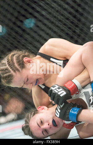 Zagreb, Kroatien. 10. April 2016. Maryna Moroz Niederlagen Cristina Stanciu über einstimmigen Beschluss. Maryna Moroz Vs Cristina Stanciu Credit: Dan Cooke/Alamy Live News Stockfoto