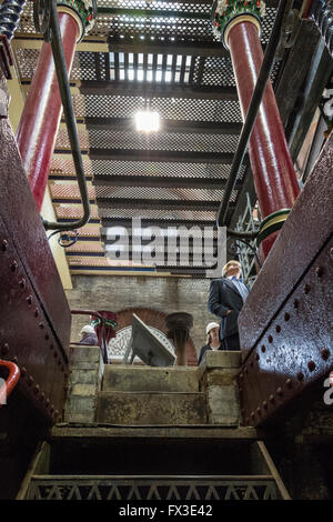 Innenraum des Vierschrötigkeit Pumping Station im Rahmen des viktorianischen London Kanalisationsystem von Sir Joseph Bazalgette errichtete Stockfoto