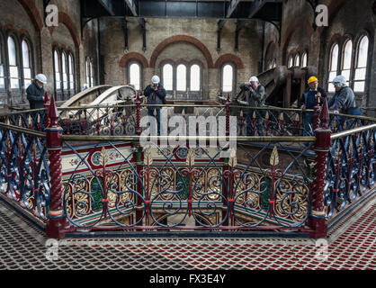 Innenraum des Vierschrötigkeit Pumping Station im Rahmen des viktorianischen London Kanalisationsystem von Sir Joseph Bazalgette errichtete Stockfoto