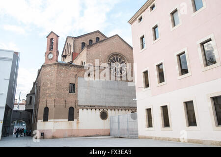 CCCB Theater. Kirche Santa Maria de Montalegre. MACBA. Joan Coromines Platz Stockfoto