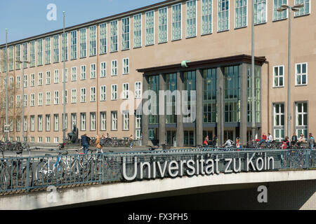 Köln, Sülz, Universitätsstrasse, Universität Zu Köln, bildet am Albertus-Magnus-Platz in Lindenthal. Architekt Adolf Abel Stockfoto