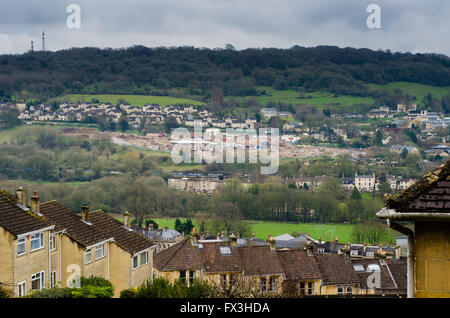 Abriss der MOD Gebäude. Ehemaligen Ministerium für Verteidigung-Website wird klar für den Wohnungsbau in Warminster Road in Bath, Großbritannien. Stockfoto