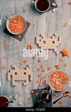 8-Bit Teatime: Space Invaders Stockfoto