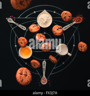 Frühstück Alchemie: wie man Cookies beschwört Stockfoto