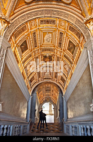 Der Scala d ' Oro ("golden Staircase") im Palazzo Ducale, Venedig, Veneto, Italien. Stockfoto