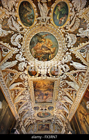 Wunderschöne Decke in Salla Delle Quattro Porte ("Halle der vier Türen") im Palazzo Ducale, Venedig, Veneto, Italien. Stockfoto