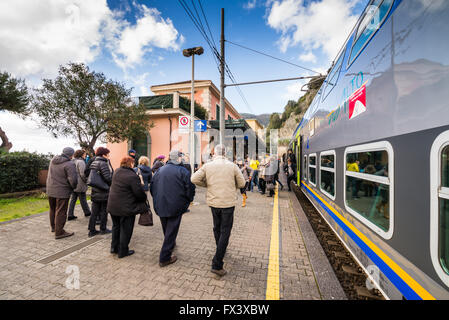 Bahnhof in Monterosso al Mare, Cinque Terre, Italien, Europa Stockfoto